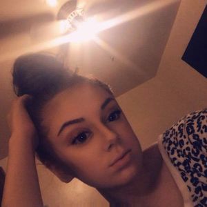 Meet your Posher, Alyson